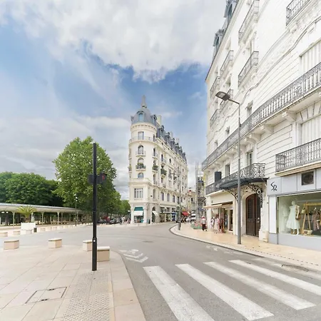 Petit Splendid - Ancien Palace, Balcon, Centre Апартаменты Виши